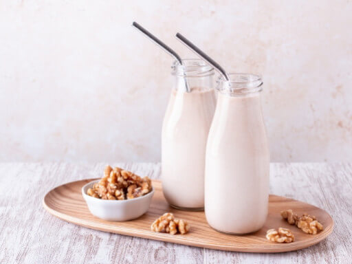 3 glass containers to create an elegant tasting experience